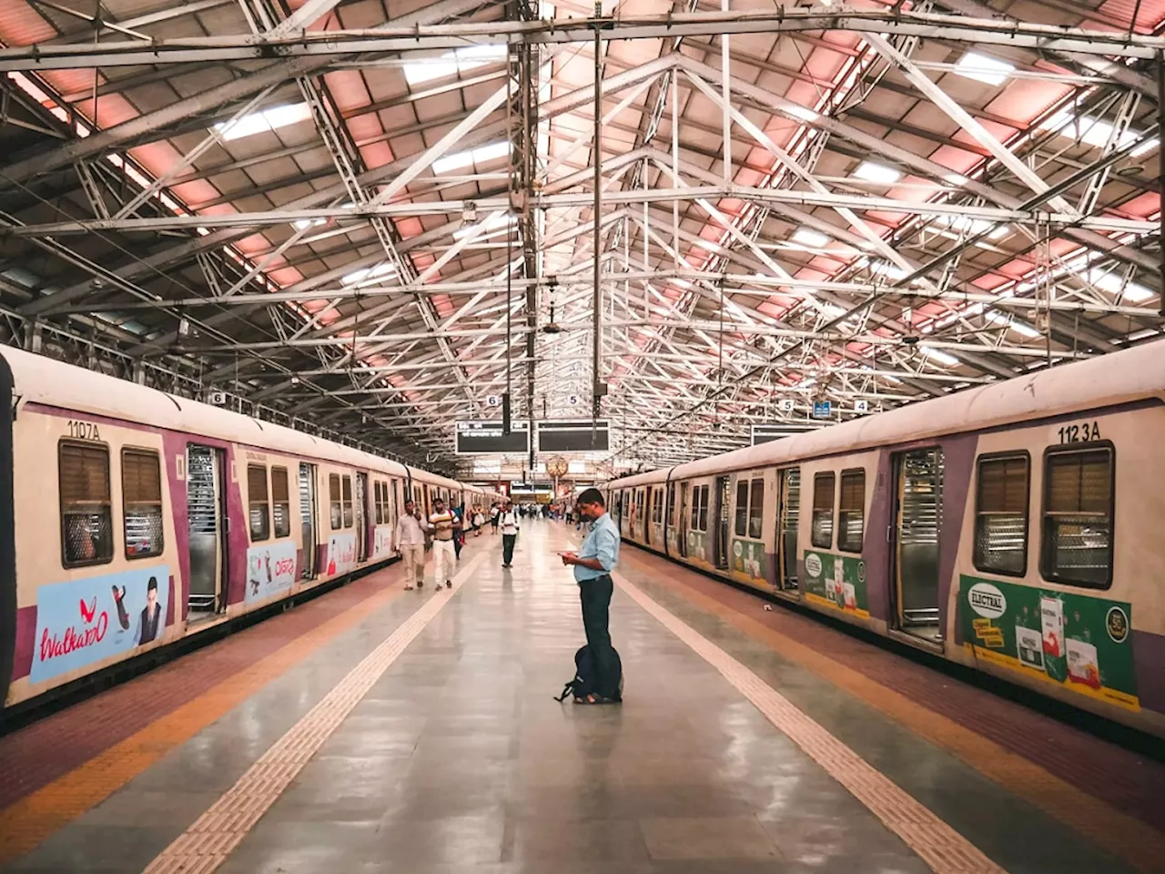 रविवारी Mumbai Local च्या तिन्ही मार्गांवर मेगा ब्लॉक; घराबाहेर पडण्याआधी वाचा A to Z माहिती