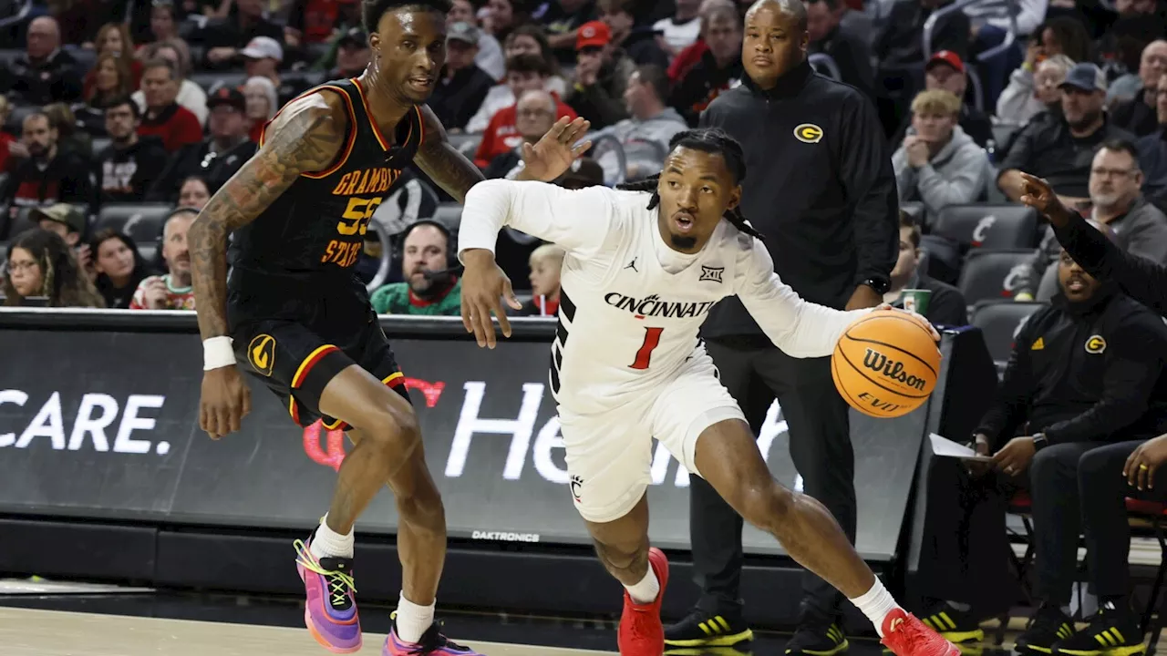 No. 19 Cincinnati dominates Grambling State 84-49 to close out its non-conference schedule