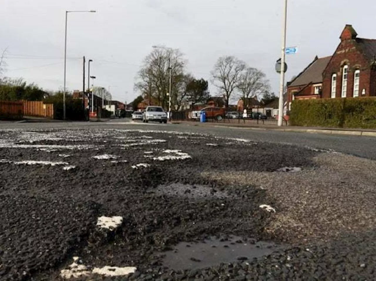 Extra £14m for Lancashire to tackle potholes – but over £160m needed to tackle every road