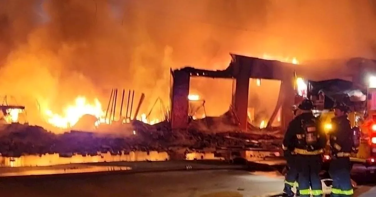 Firefighters battle extra-alarm blaze at warehouse on Chicago's South Side