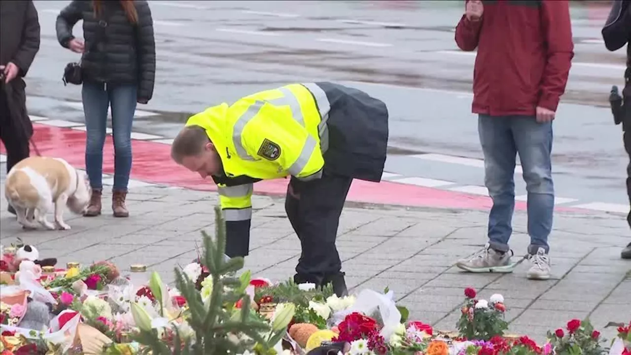 Ataque a mercado na Alemanha: Moradores de Magdeburgo fazem homenagem às vítimas