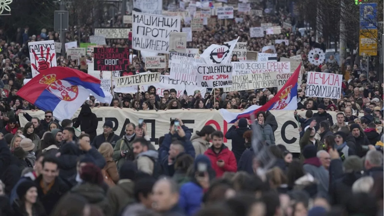 Thousands stream into Belgrade square to protest against populist Serbian president