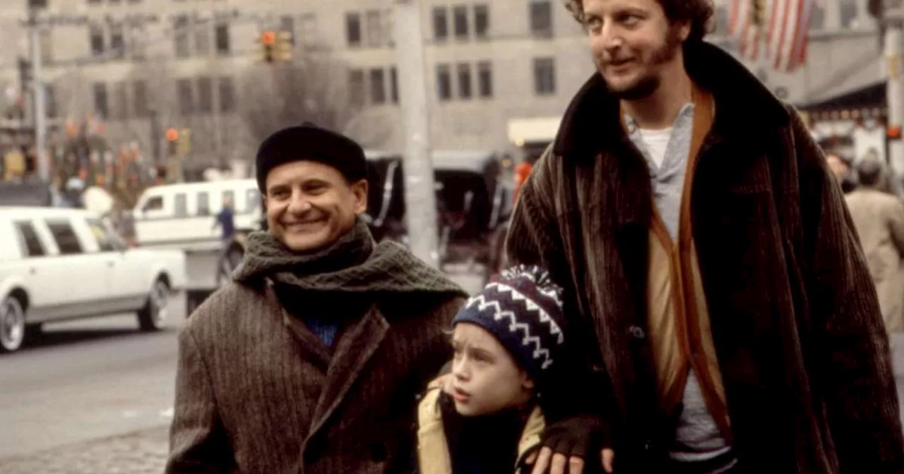 Daniel Stern says Joe Pesci really bit Macaulay Culkin’s finger during ‘Home Alone’