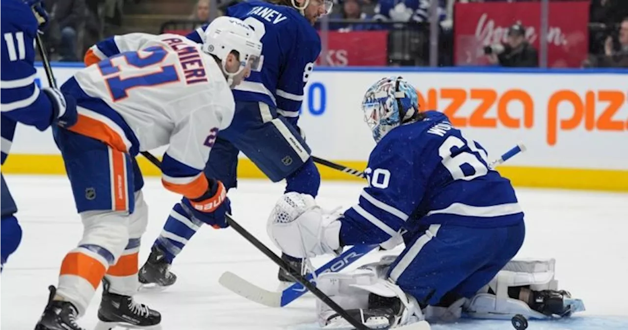 Horvat, Islanders down Matthews-less Maple Leafs