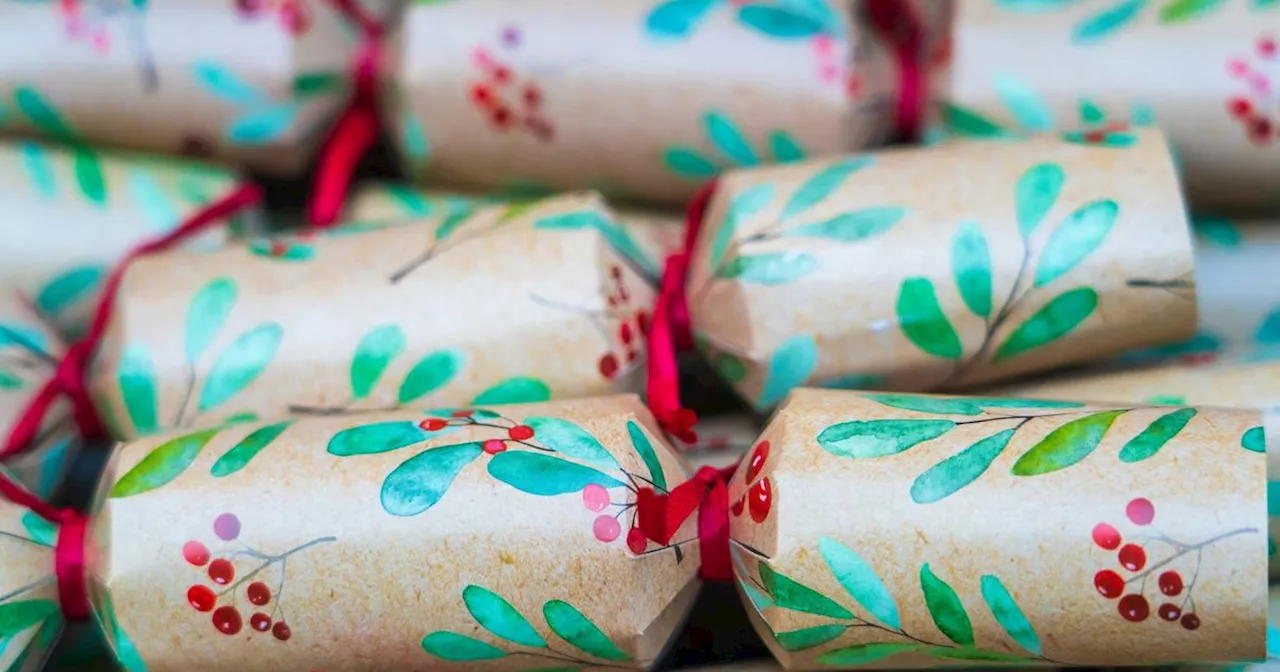 I Just Learned How The Christmas Cracker Was Invented And It’s So Sweet