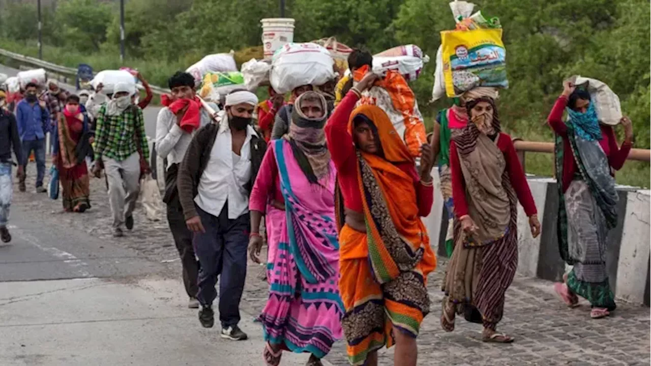 घर में मिलने लगा रोजगार, बाहर जाने वालों की घटी रफ्तार; दूसरे राज्य जाने वाले कामगारों की संख्या में रिकॉर्ड कमी