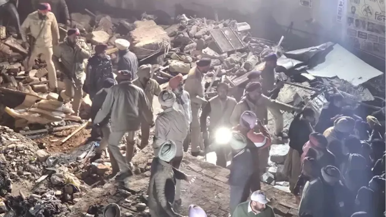 Mohali Building Collapse: बिल्डिंग गिरने से हिमाचल की युवती की गई जान, अभी भी कई लोगों के फंसे होने की आशंका