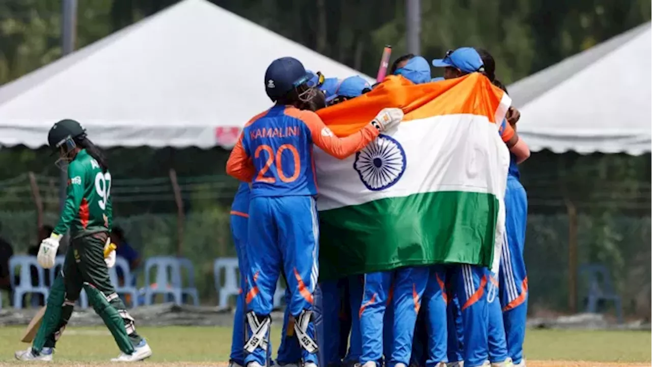 U19 Women Asia Cup: भारतीय महिलाओं ने लिया पुरुषों की हार का बदला, बांग्लादेश को 41 रनों से हराकर जीता खिताब