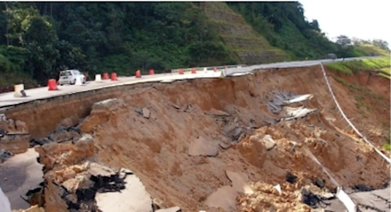 Sinkholes force closure of Lojing-Gua Musang route as experts assess damage