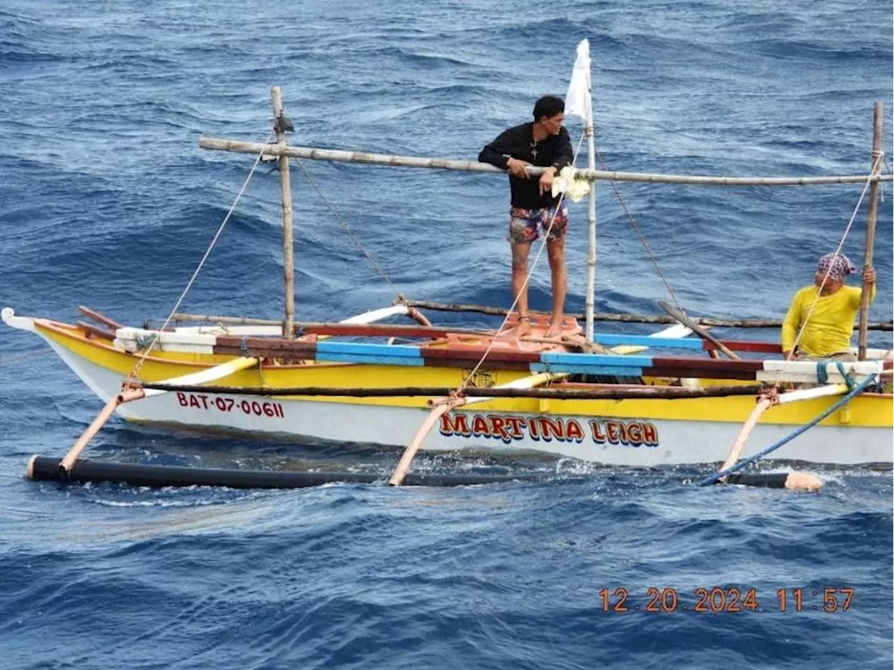 2 fishermen saved in Bataan after boat’s engine malfunctioned