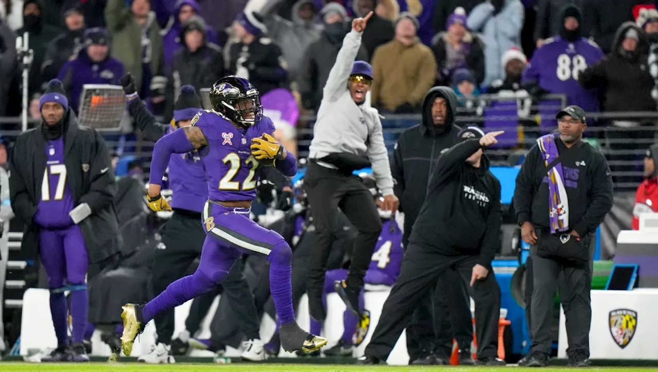 Ravens doblegan a los Steelers y aseguran su boleto en los playoffs de la NFL