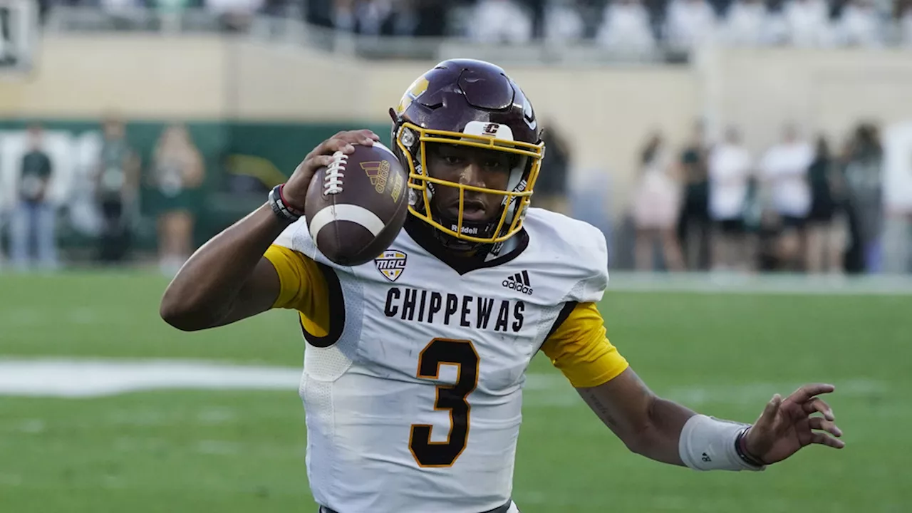 Aztecs add 6 more transfers, including Central Michigan QB Bert Emanuel Jr.