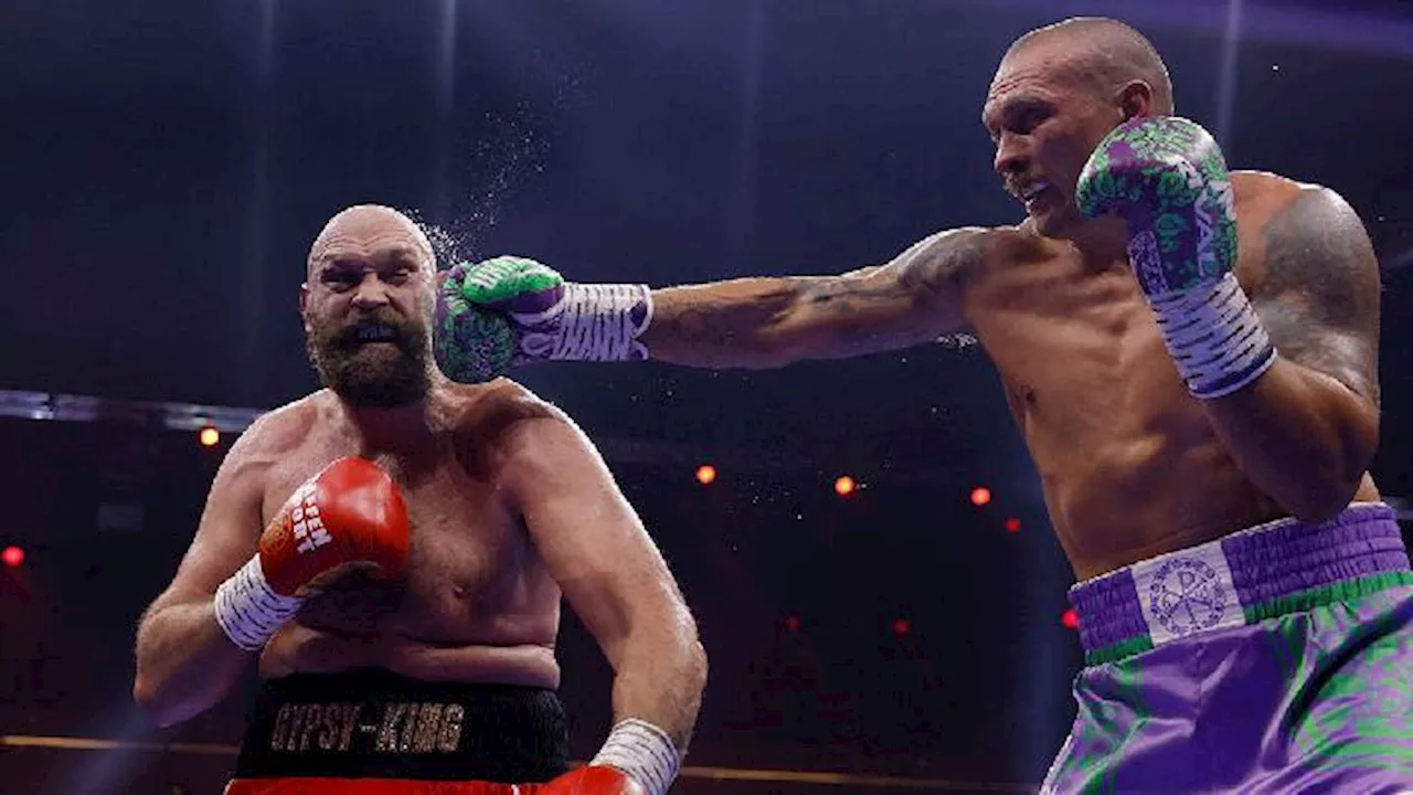 Oleksandr Usyk Kalahkan Tyson Fury