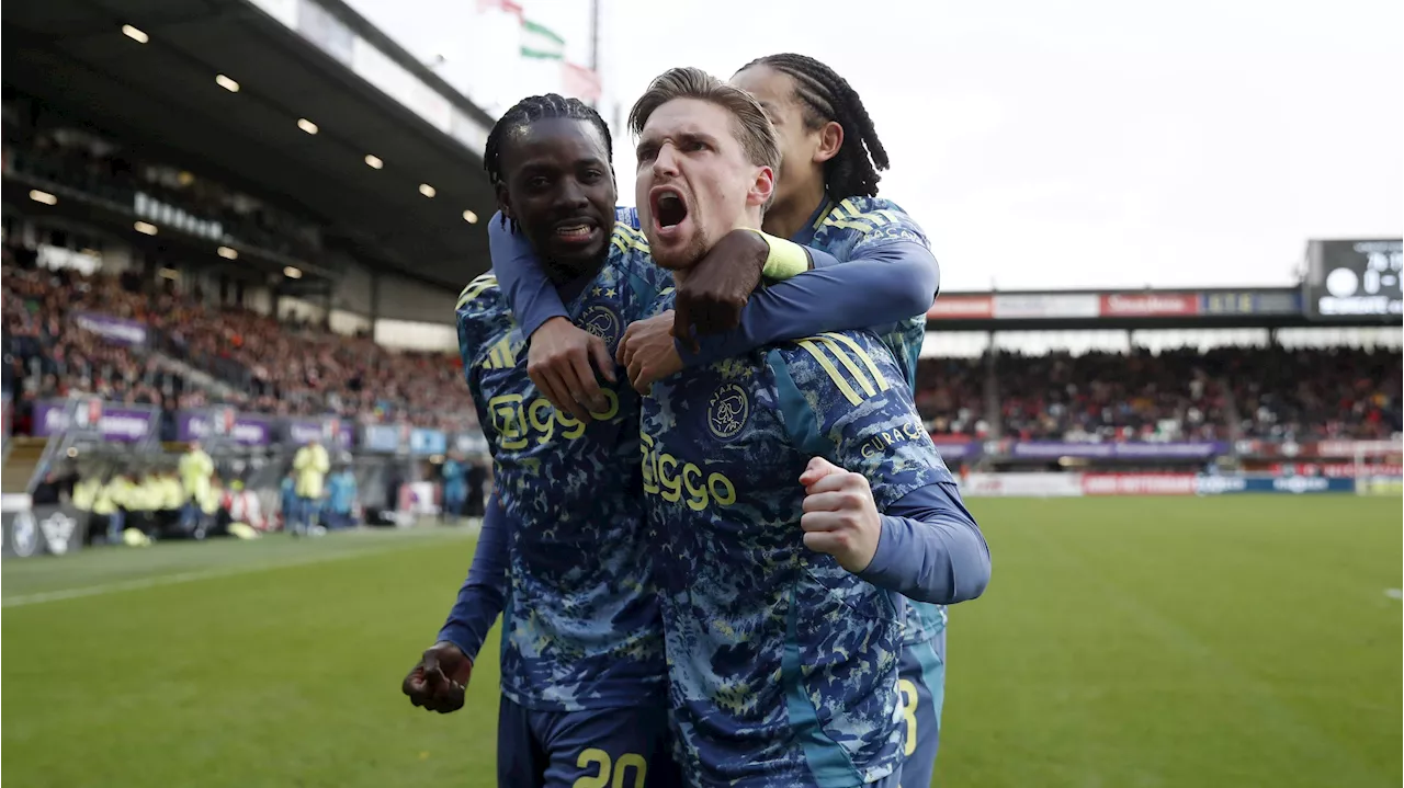 Ajax sluit eerste seizoenshelft af als nummer twee na zeer moeizame overwinning op Sparta