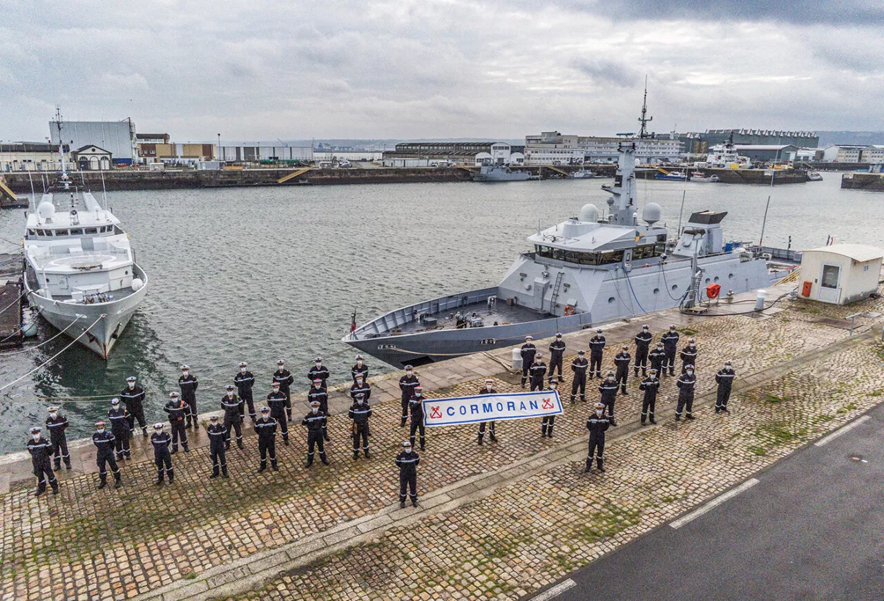 Entre l'arsenal de Cherbourg et la Marine nationale, les liens sont toujours étroits