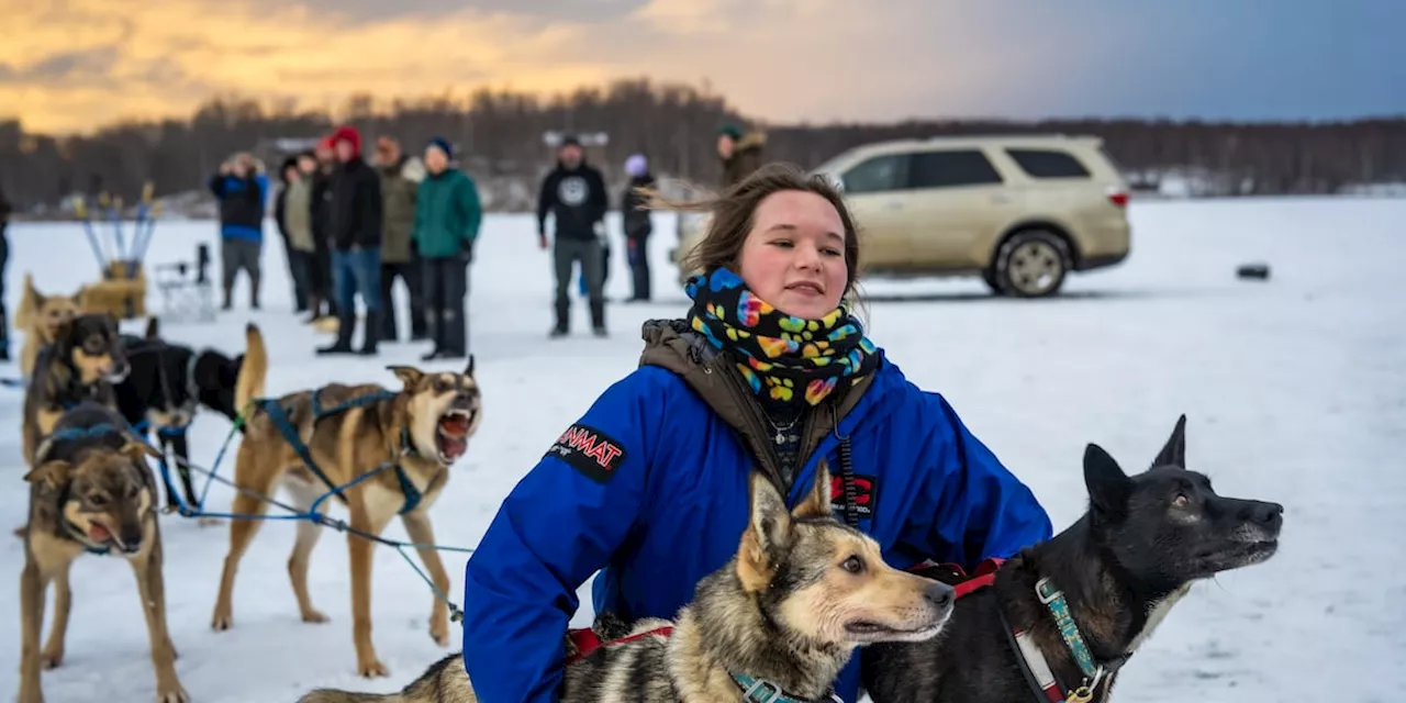 Emily Robinson Wins Knik 100 Sled Dog Race for Third Consecutive Year