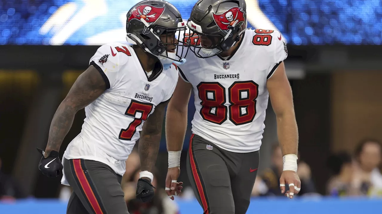 Bucs tight end Cade Otton out for 1st time this season with knee injury for visit to Cowboys