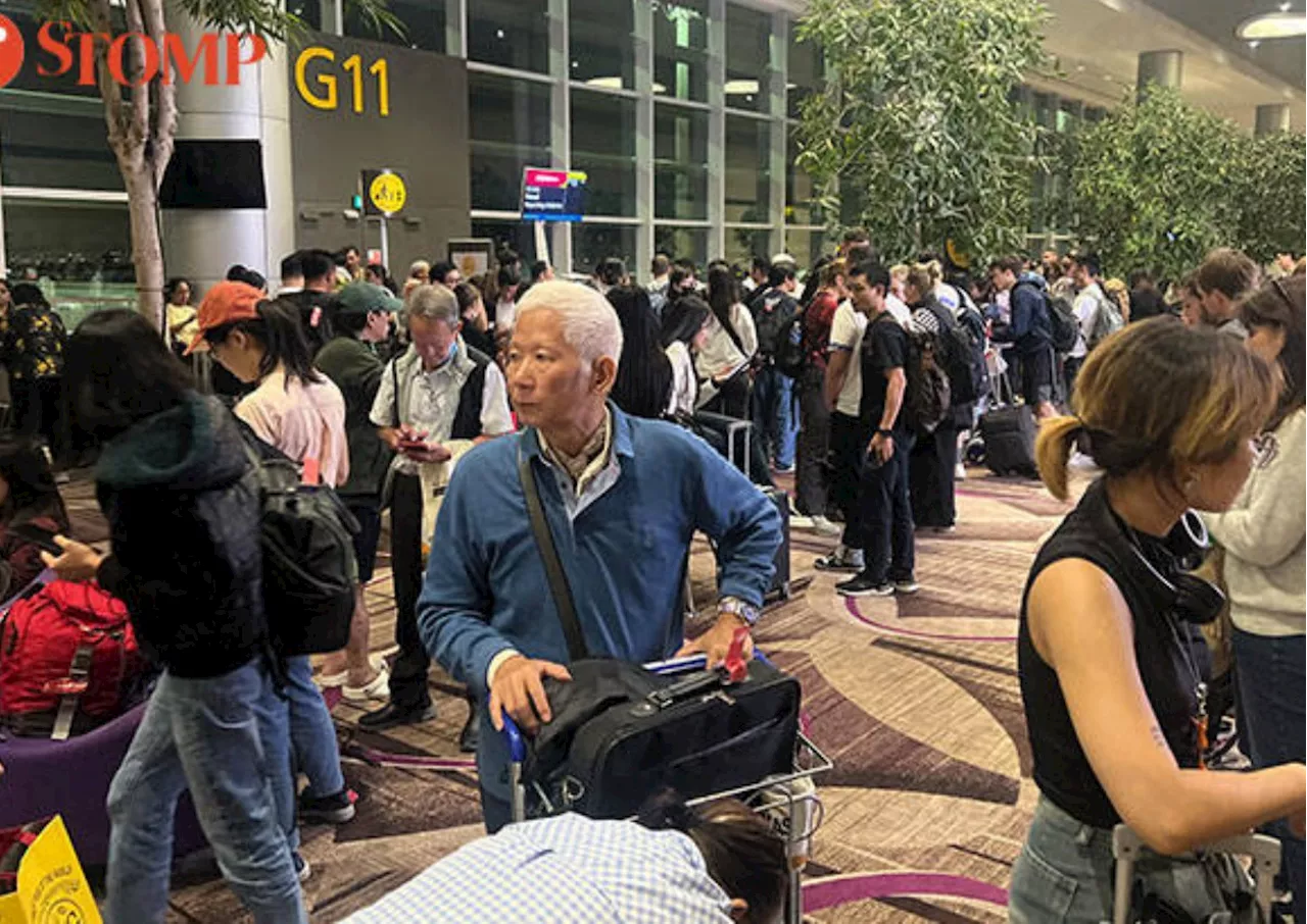 VietJet Flight to Hanoi Cancelled After 5-Hour Delay at Changi Airport