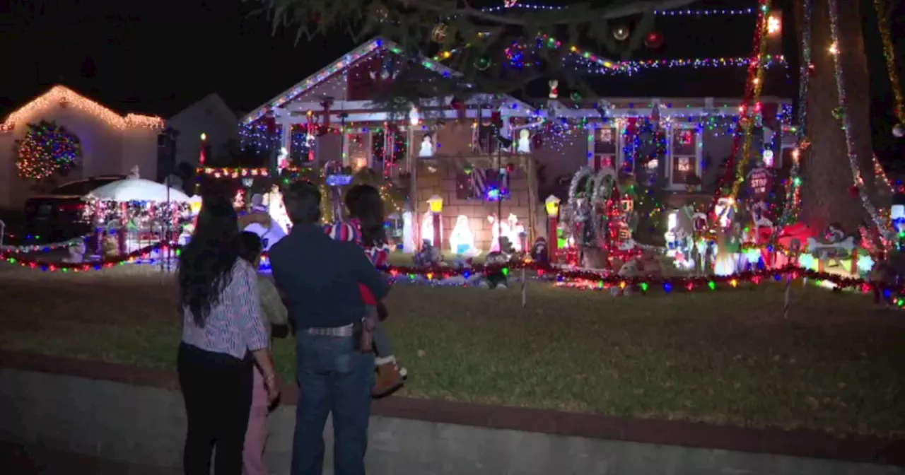 Beloved Pasadena Christmas light display returns more than a decade after it was destroyed by vandals