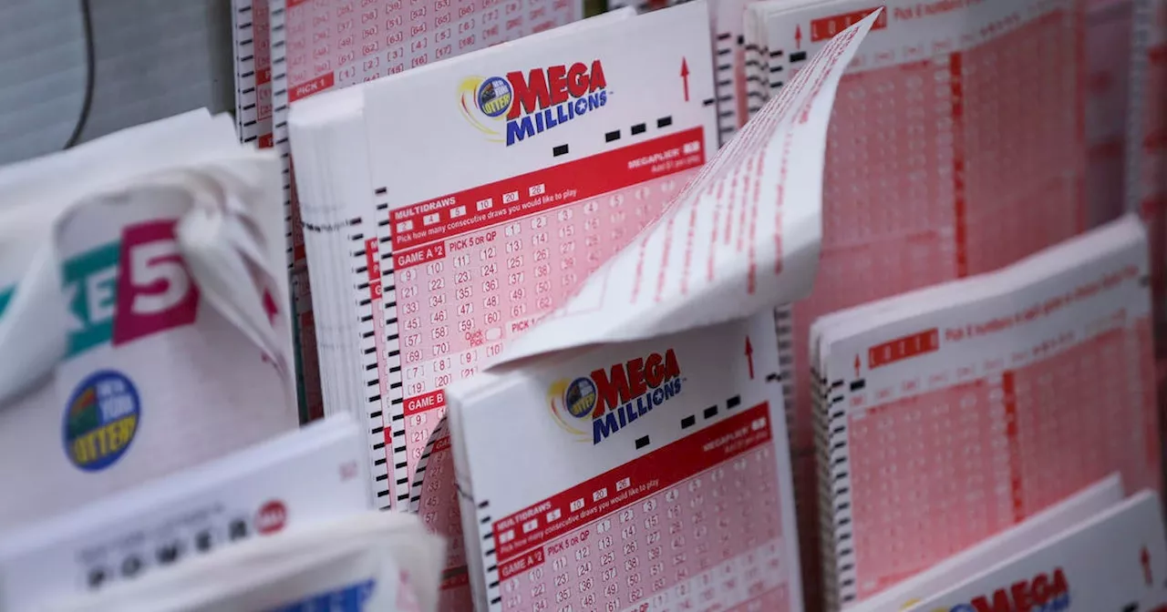 Mega Millions Jackpot Soars to Nearly $1 Billion, Could Be Won on Christmas Eve