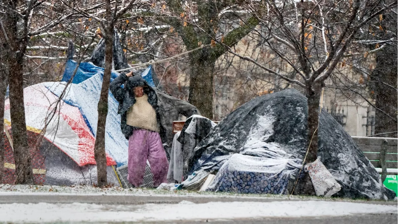 Volunteers Deliver Warm Meals and Supplies to London, Ont., Homeless Camp