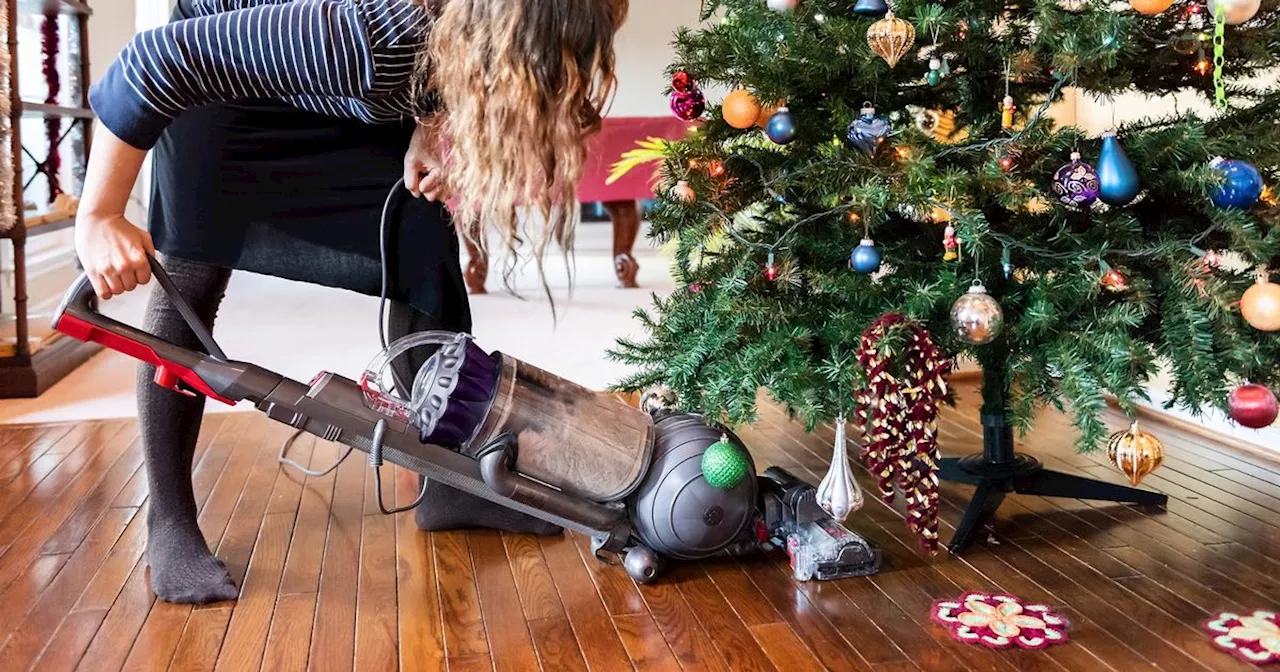 Baking Soda Makes Cleaning Up Christmas Tree Needles a Breeze