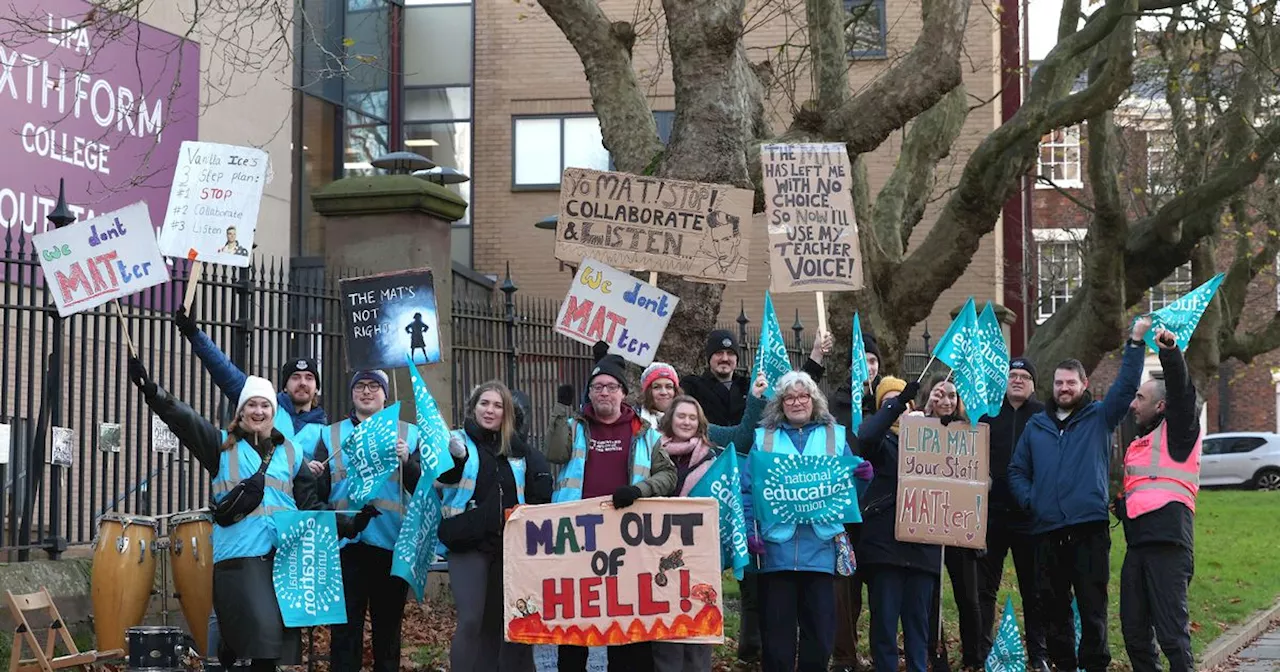 College staff preparing for new strikes in January as row intensifies