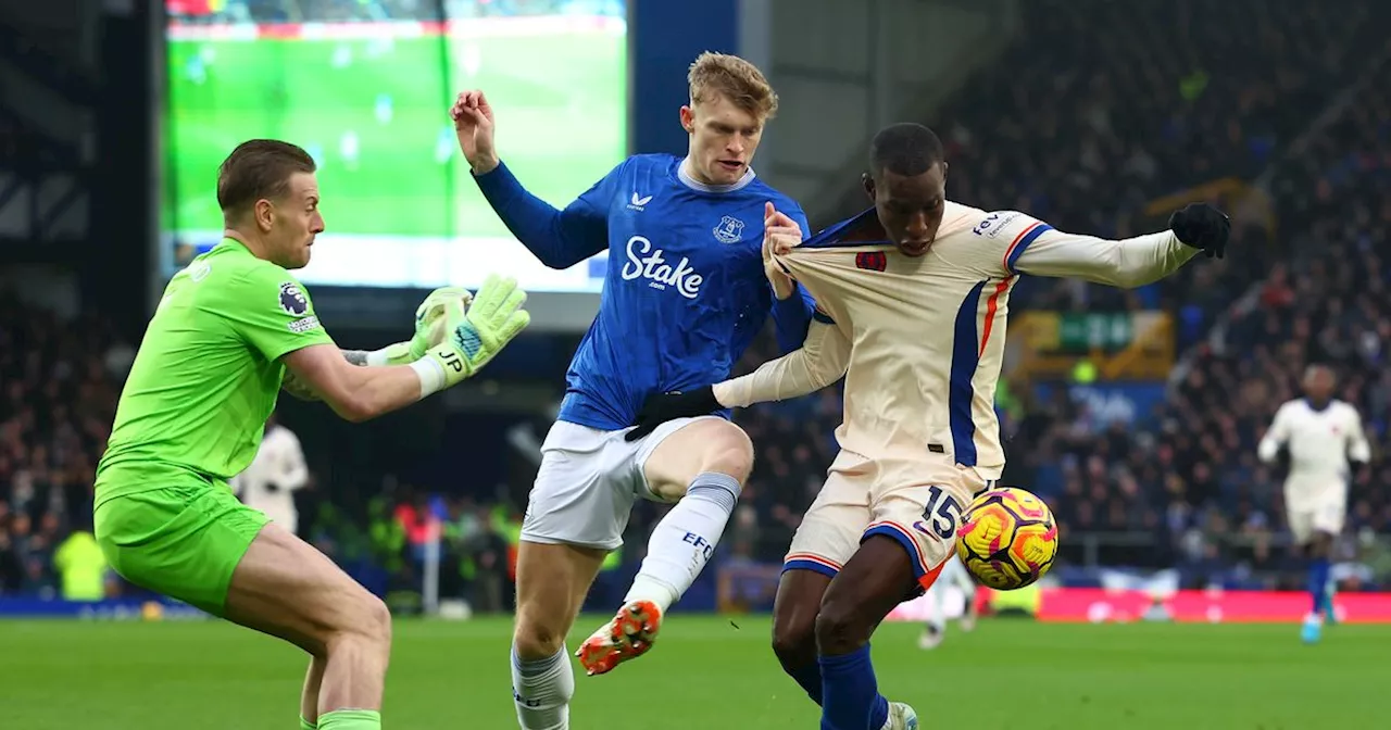 Everton's Defensive Resilience Shines as They Hold Chelsea to a Draw