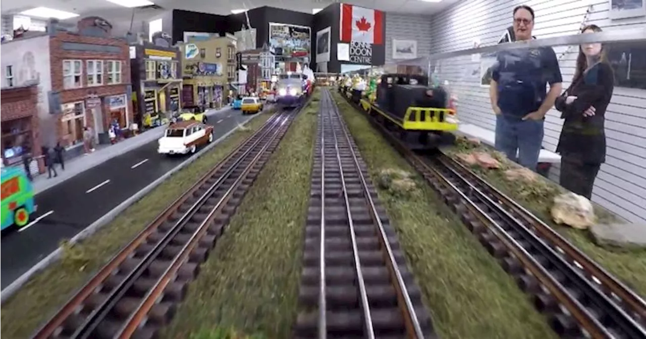 Model train collectors share Edmonton’s history using 3D-printed buildings