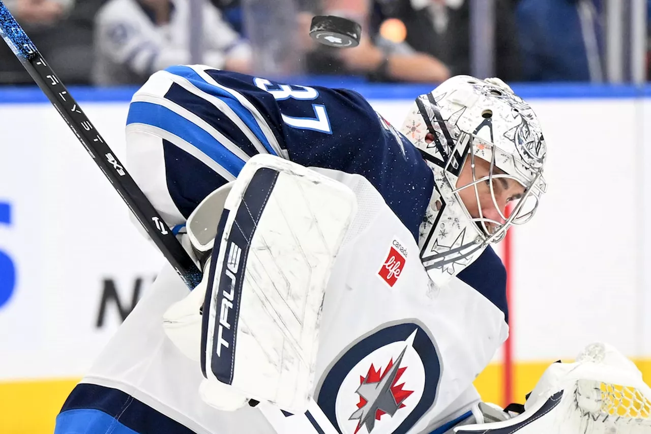 Winnipeg Jets Top Toronto Maple Leafs to Take First Place