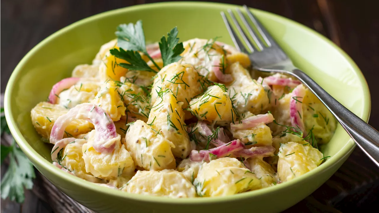 Schwedischer Kartoffelsalat: Einfaches Rezept für Weihnachten