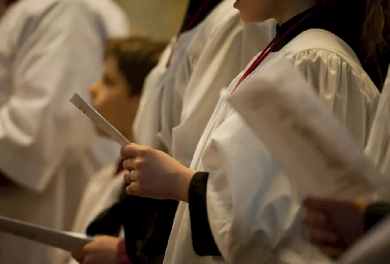 Sri Lankan cardinal mandates male-only altar servers in Colombo Archdiocese