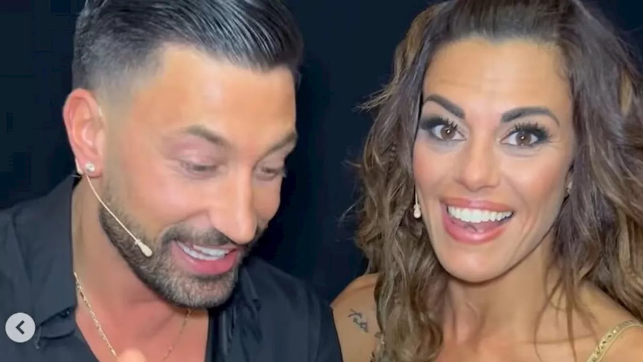 Bianca Guaccero e Giovanni Pernice in love, vacanze di Natale a Bitonto