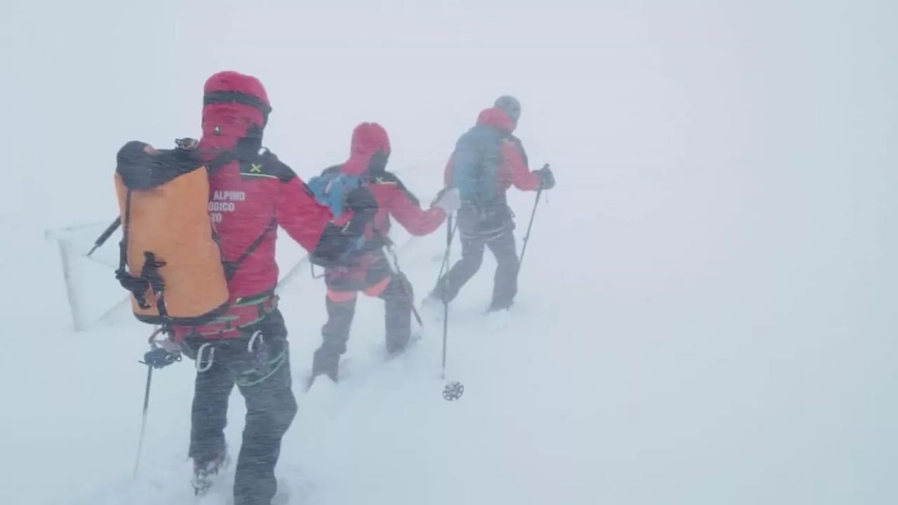 Condizioni Meteorologiche Proibitive D'Impediscono Ricerche sul Gran Sasso