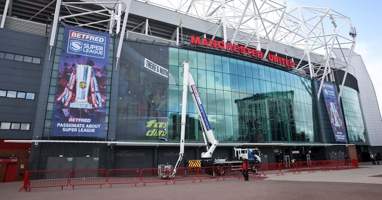 Manchester United's Old Trafford Receives Poor Food Hygiene Rating After Mouse Droppings Found