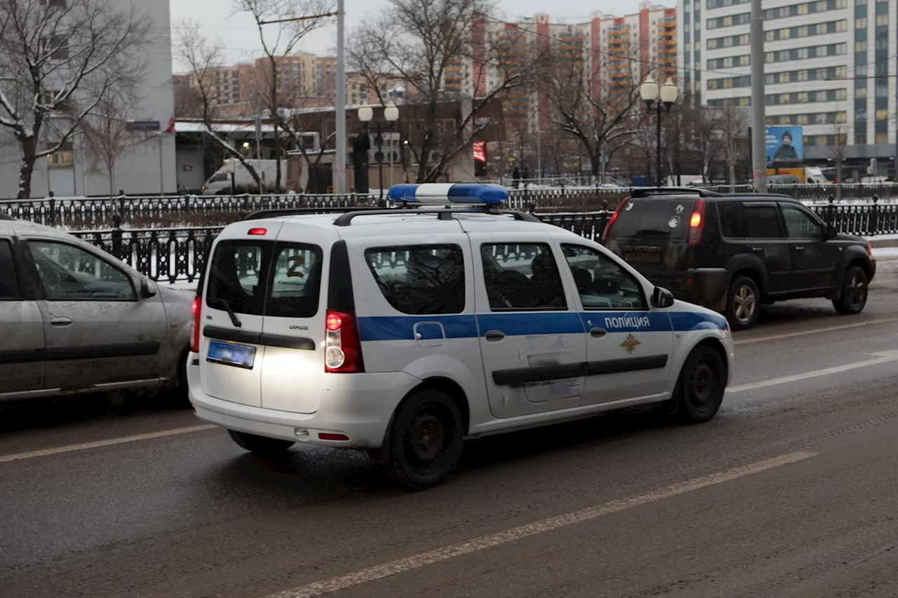 Мошенники в Реутове поджгли полицейский автомобиль