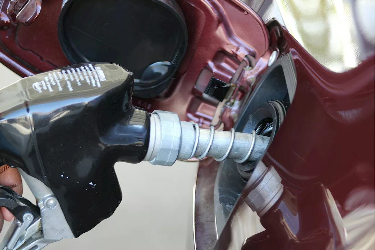 Fuel prices up by P1.45/liter on Christmas Eve