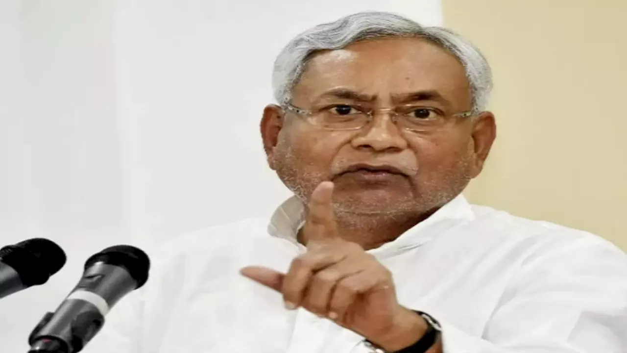 CM Nitish Yatra: नीतीश कुमार की 'प्रगति यात्रा' को लेकर कैबिनेट सचिवालय की तैयारी, 9 विभागों के सचिव रहेंगे साथ