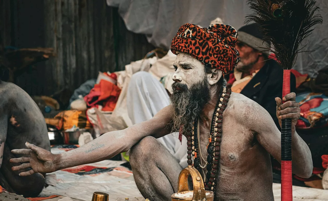 Maha Kumbh 2025: क्या आपको पता है महाकुंभ में अखाड़ा क्या होता है, जानिए कैसे पड़ा यह नाम