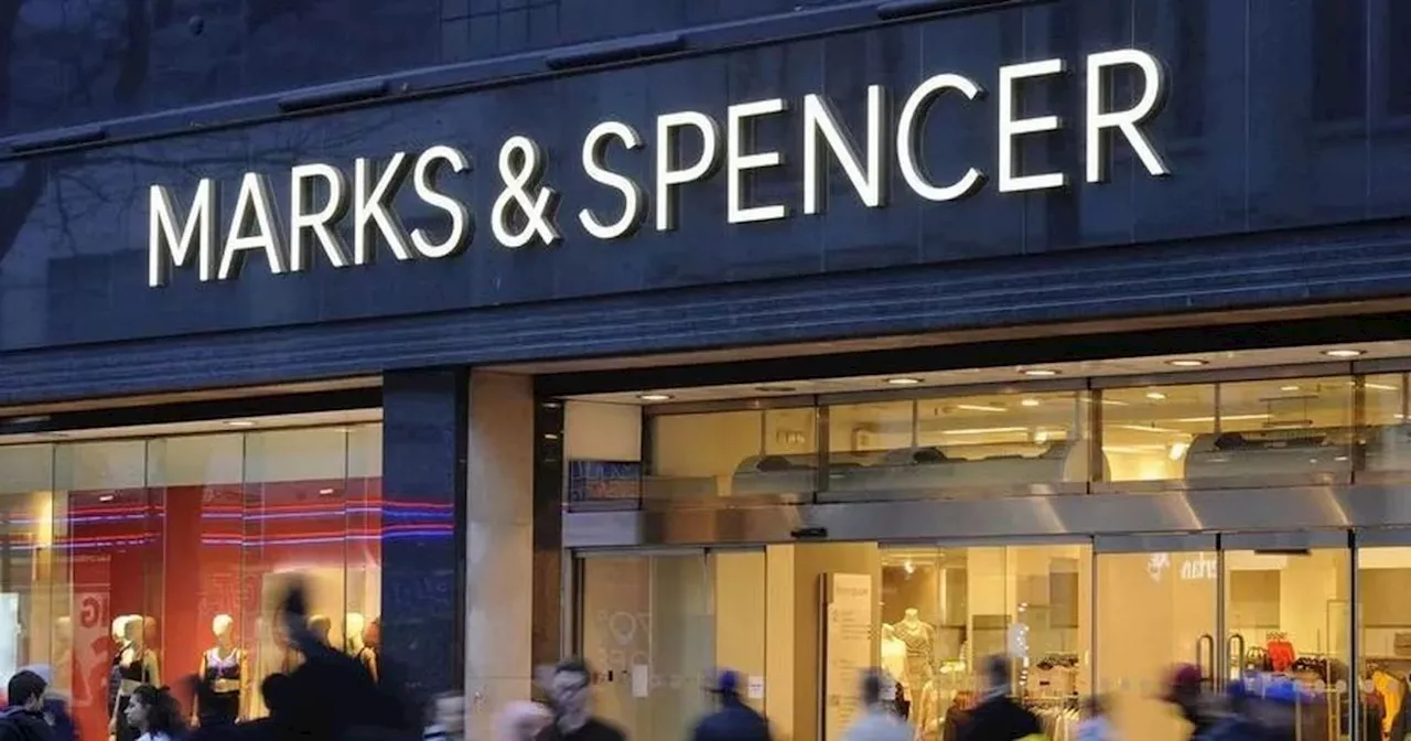 Marks and Spencer Shoppers Face 'Chaos' Amidst Christmas Eve Queues