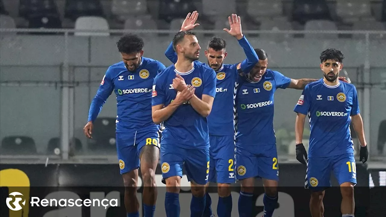 Nacional estraga provável despedida de Rui Borges em Guimarães com golo nos descontos