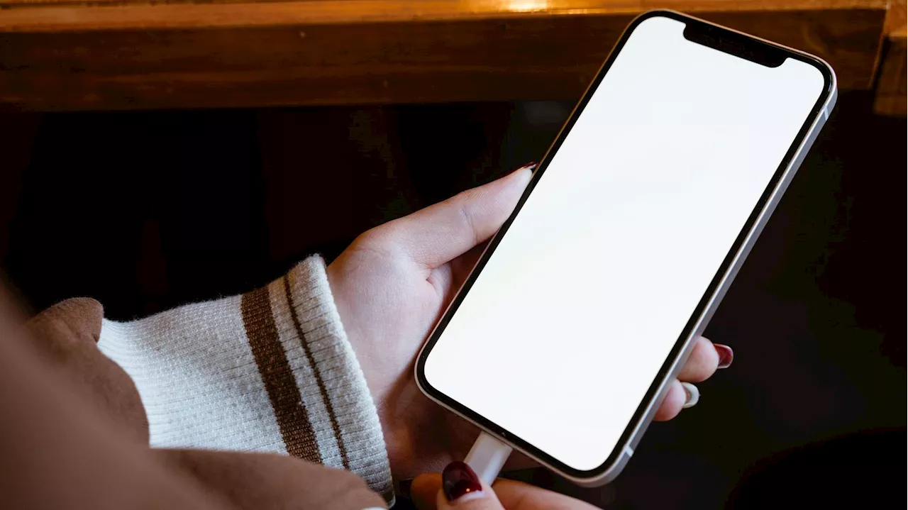 Port USB-C, possibilité d’acheter avec ou sans chargeur : voici tout ce qui change ce 28 décembre avec le 'chargeur universel'