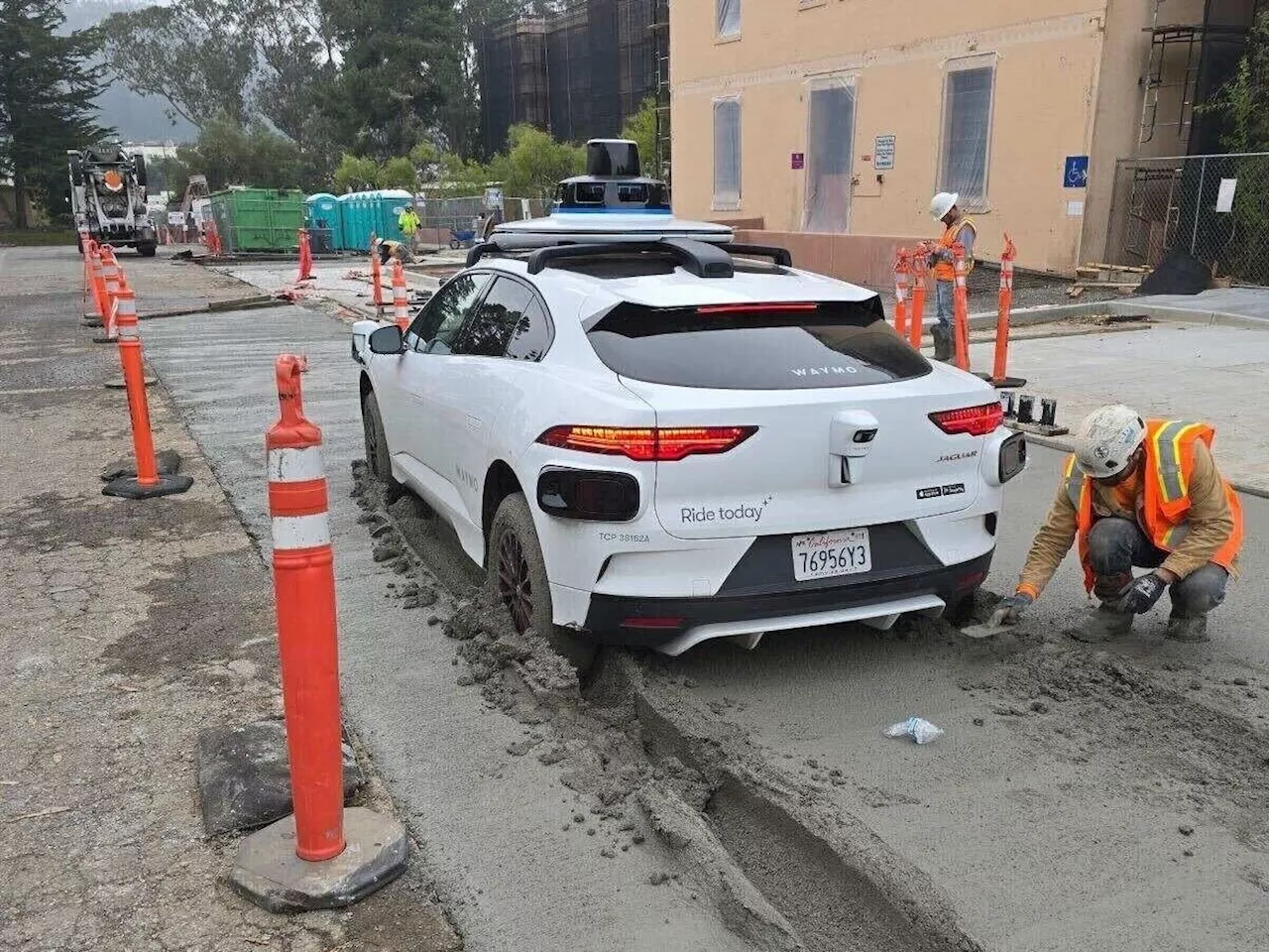 Waymo and SFO's Driverless Plans Take a Turn