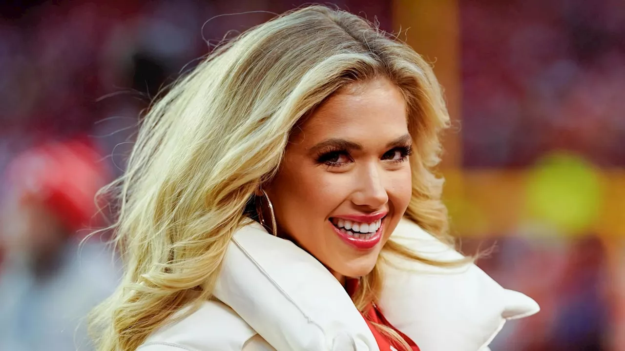 Chiefs heiress Gracie Hunt's funny answer living in Dallas Cowboys country