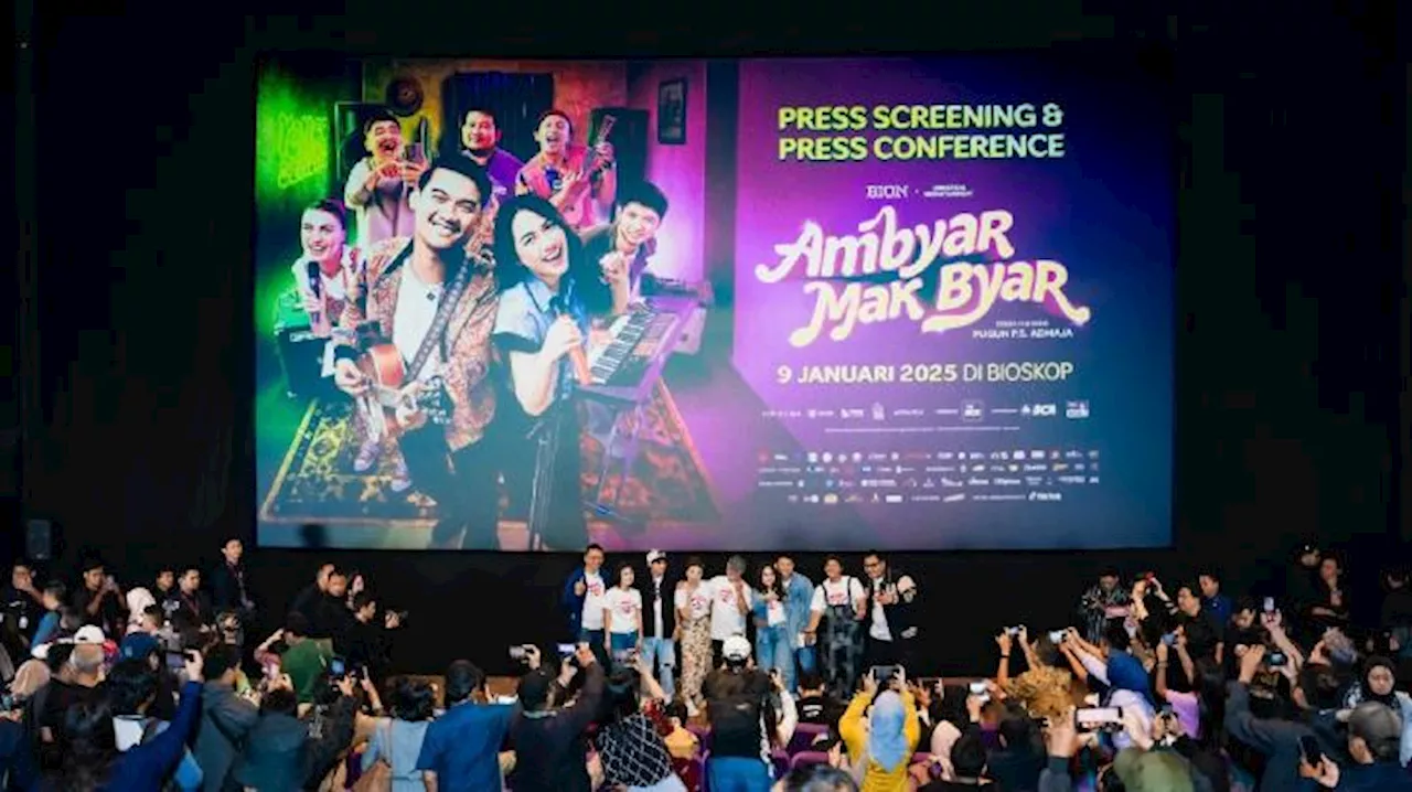 Gala Premiere Ambyar Mak Byar Dihadiri Bintang Terkenal