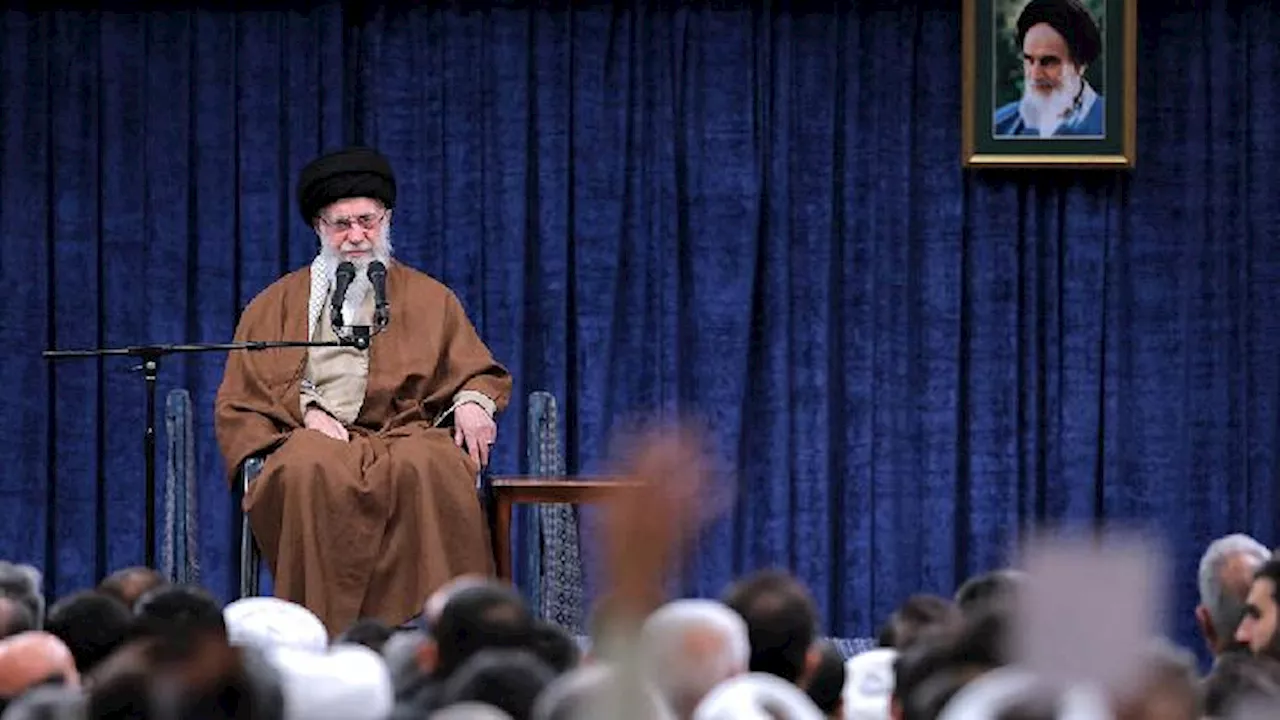 Khamenei Bantah Iran Gunakan Proksi Militer