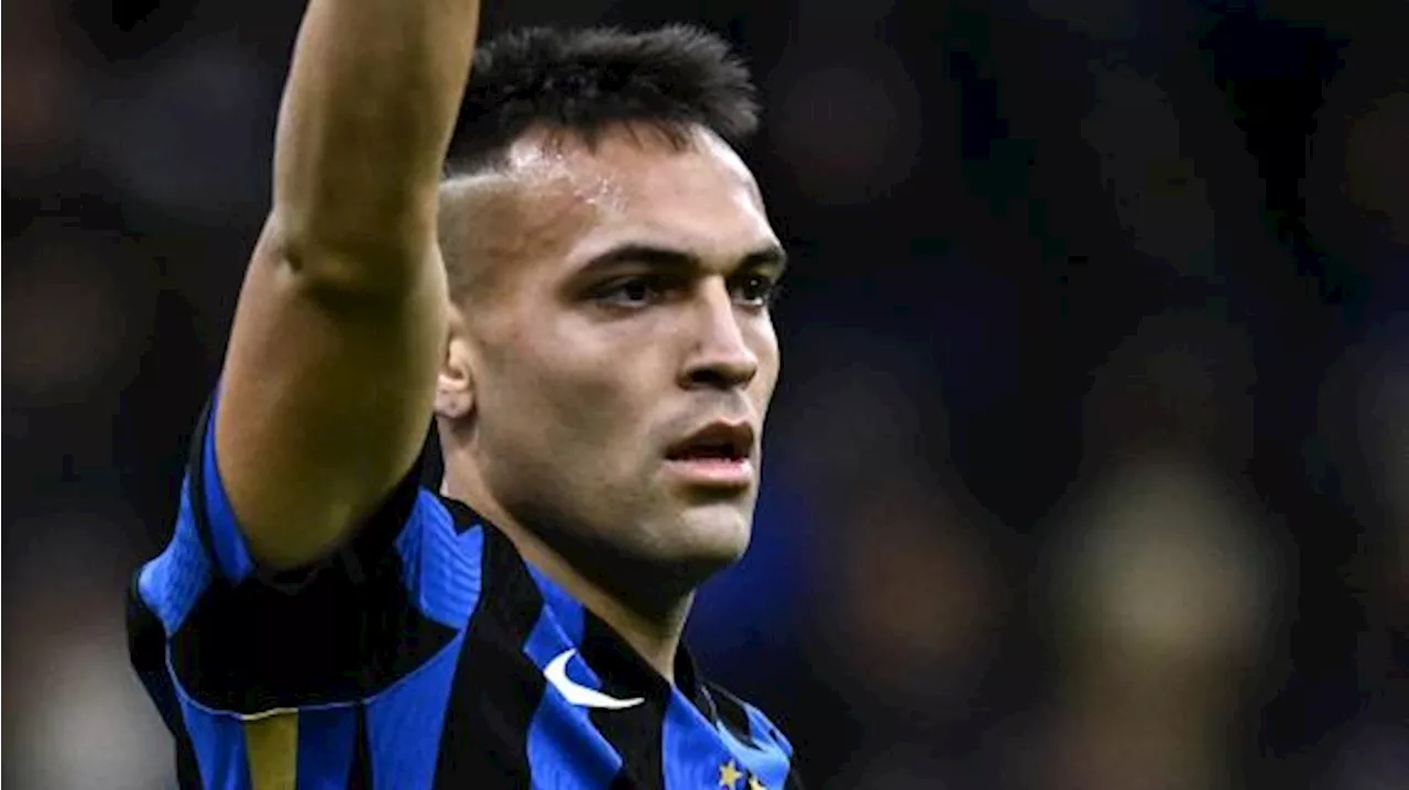 Lautaro Martinez ha fatto 300 con l'Inter: Marotta e Ausilio lo omaggiano a San Siro