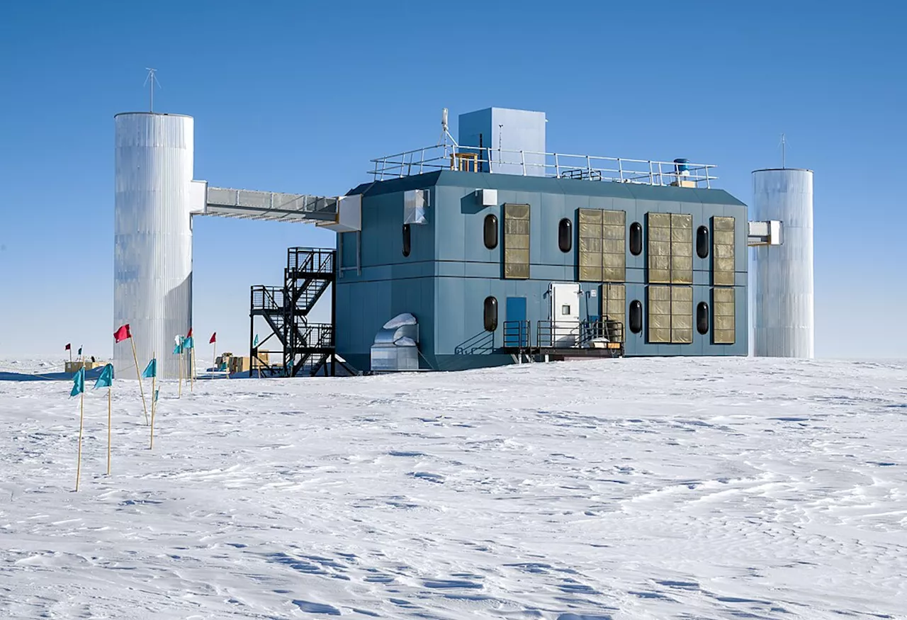 IceCube Finds No Excess Neutrinos from Earth After 10 Years