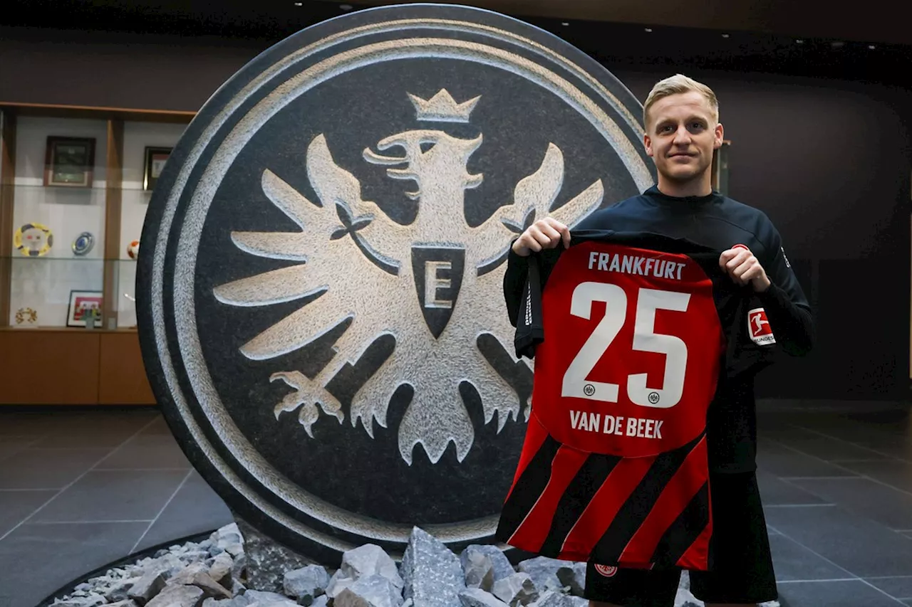 Van de Beek over mismatch met Frankfurt: 'Heb daar echt verloren rondgelopen'