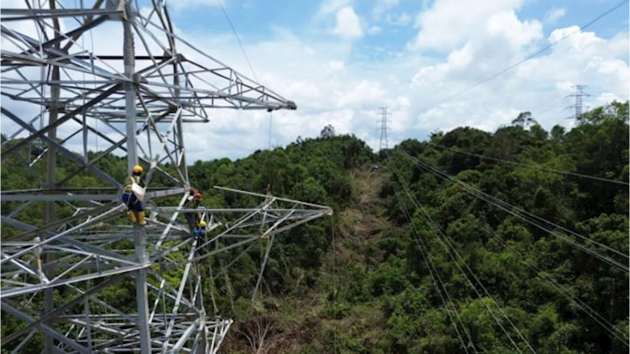 PLN UIP KLT dan BPN Serahkan Sertifikat Aset Strategis